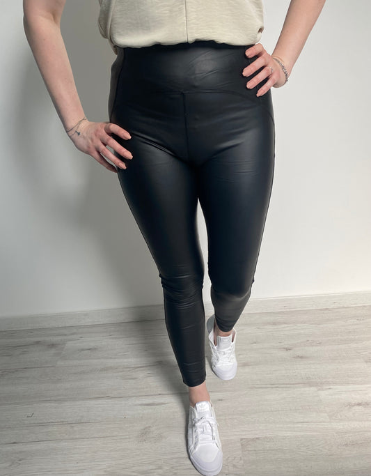 Legging Cassandra