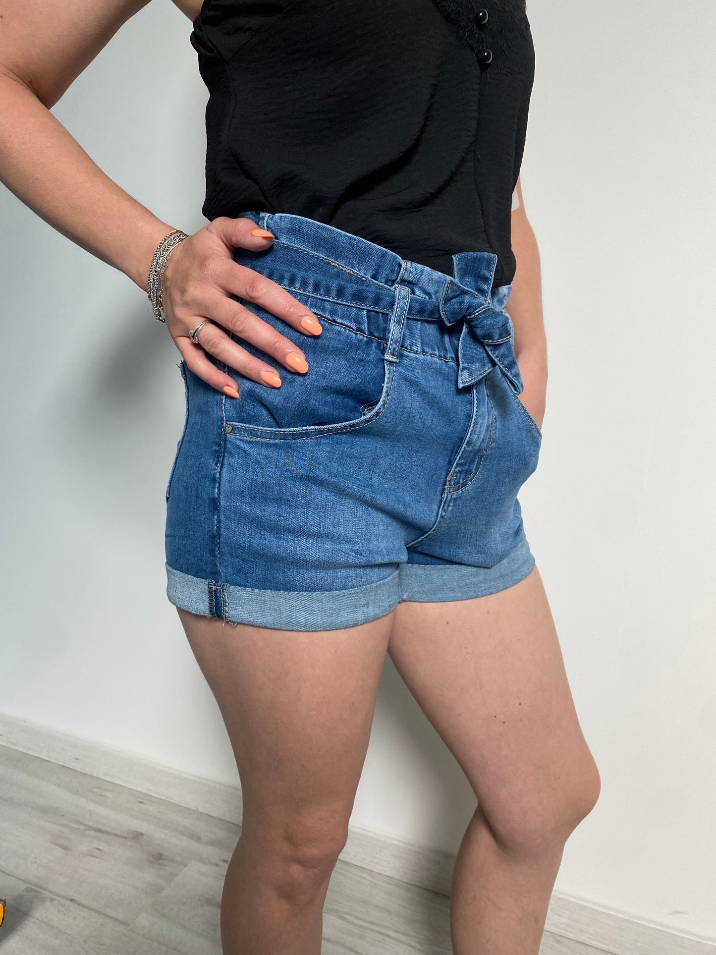 Short Coralie